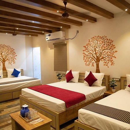 Hotel Ganesh Palace Рамешварам Экстерьер фото